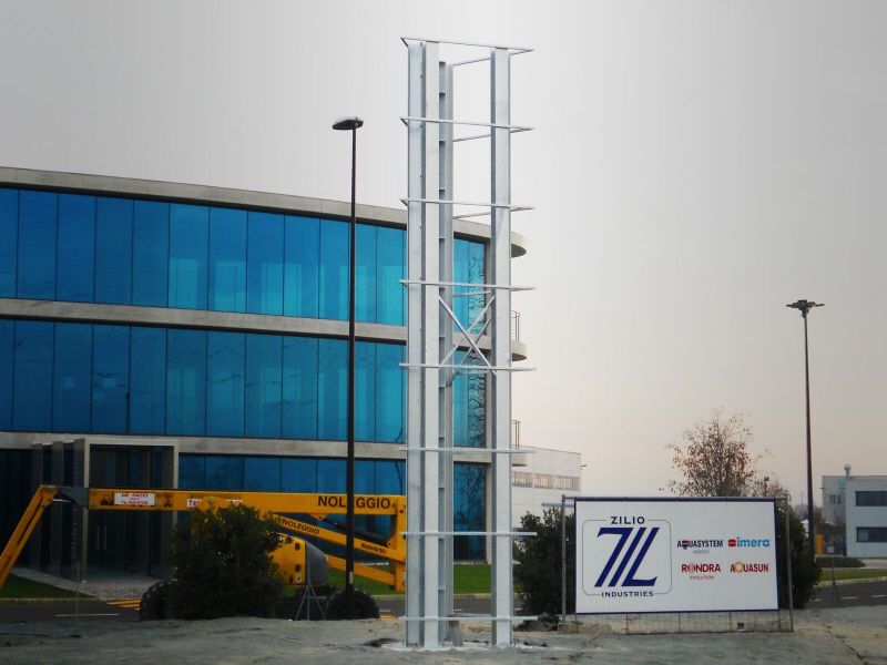 Totem pubblicitario Effevi per Zilio Industries