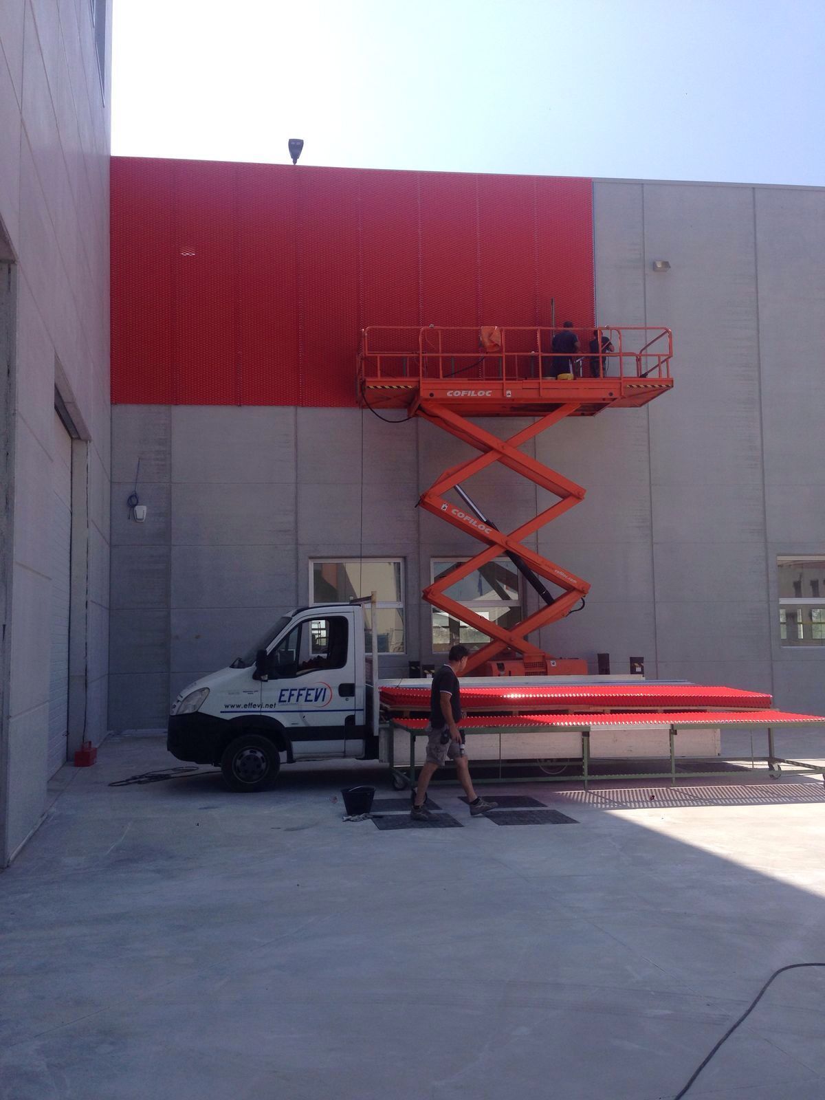 Rivestimento facciata Effevi per Stulz (84__1.JPG)