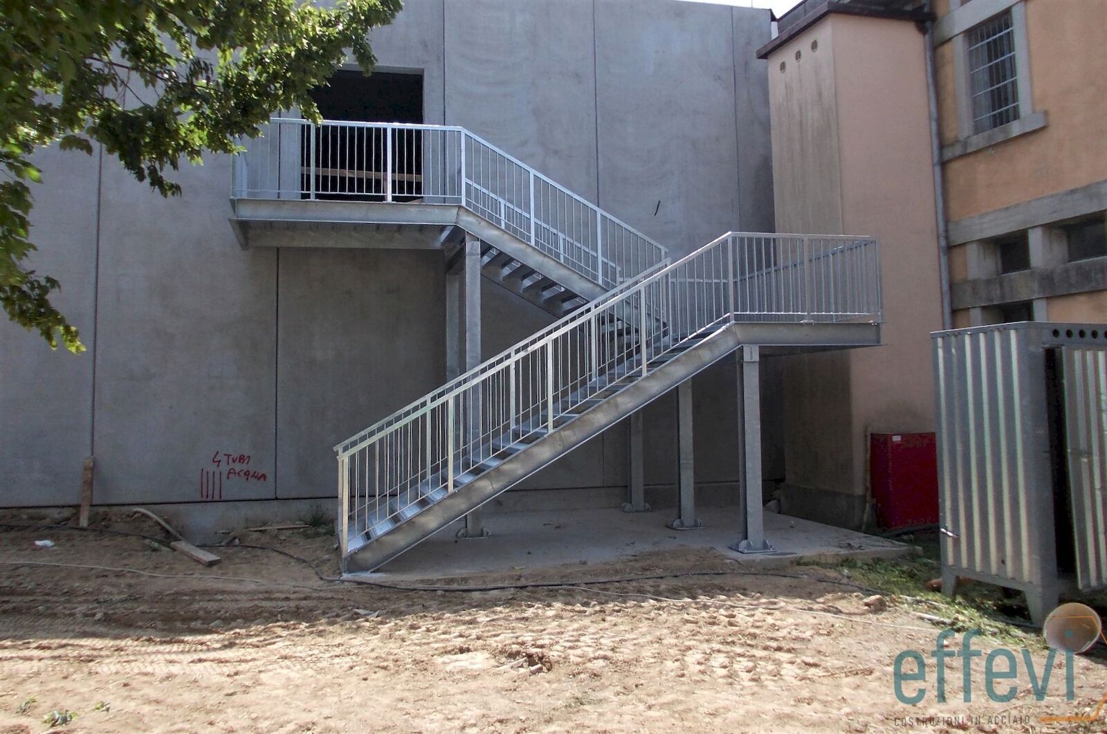 Scala di sicurezza Effevi per Scuola Elementare Gianni Rodari (143__2.jpg)