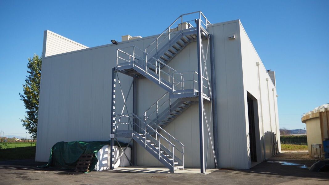 Scala di servizio industriale Effevi per Medio Chiampo