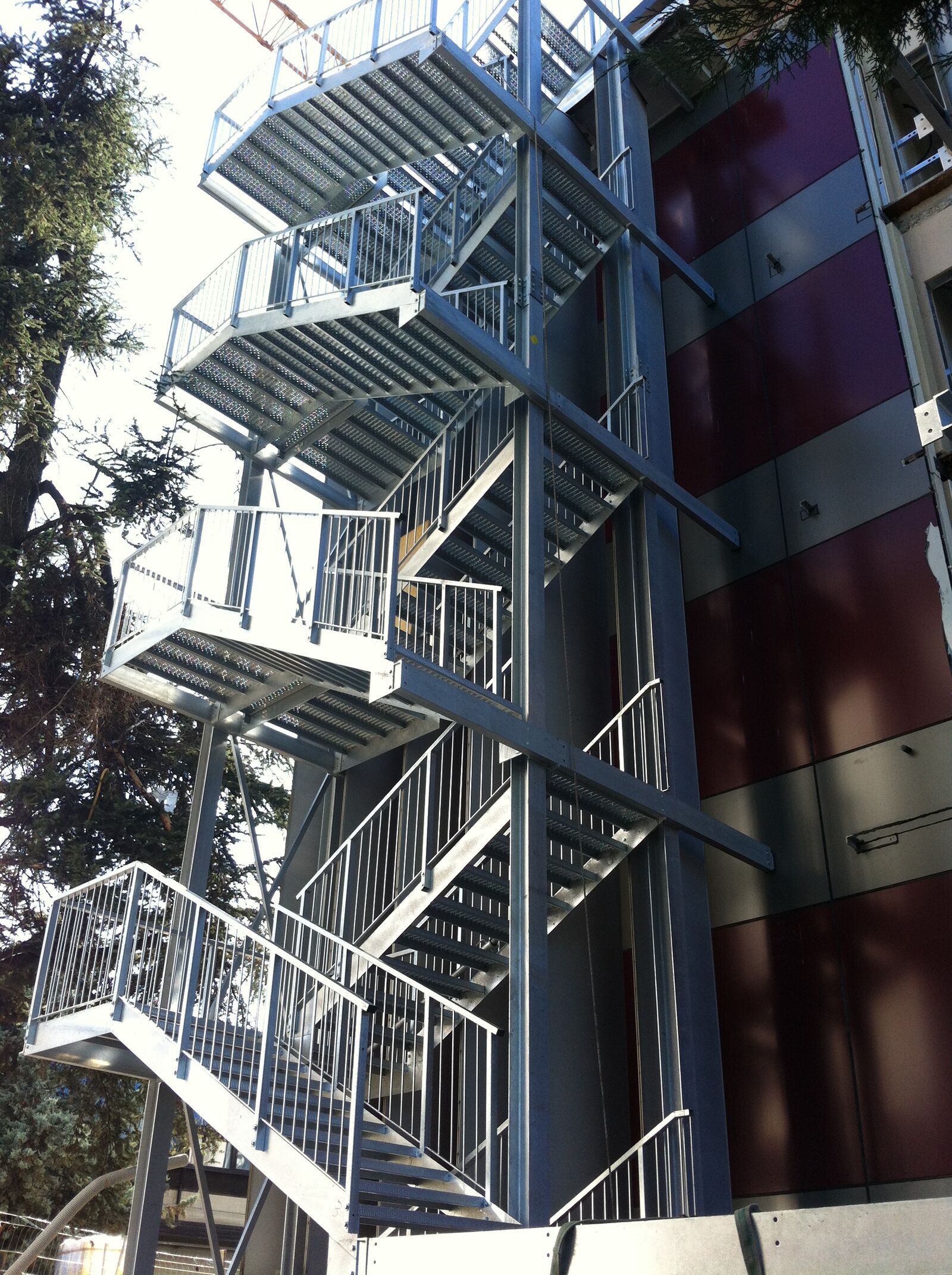 Scala di sicurezza Effevi per Expo Hotel Milan (139_02.jpg)