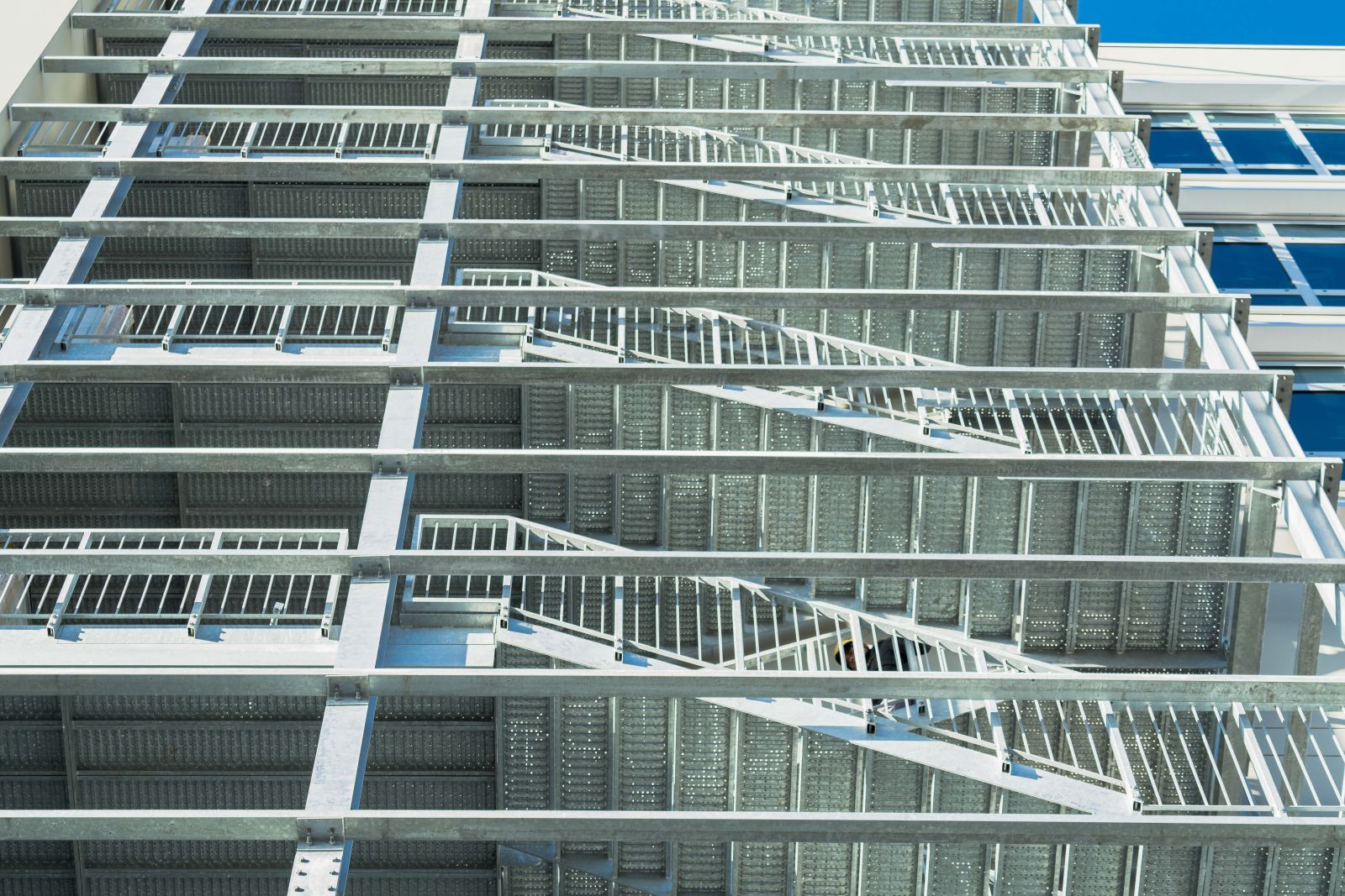 Scale di sicurezza rivestita Effevi per Serenissima Ristorazione (233_10.jpg)