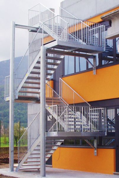 Scala di servizio industriale Effevi per Salumificio Santorso