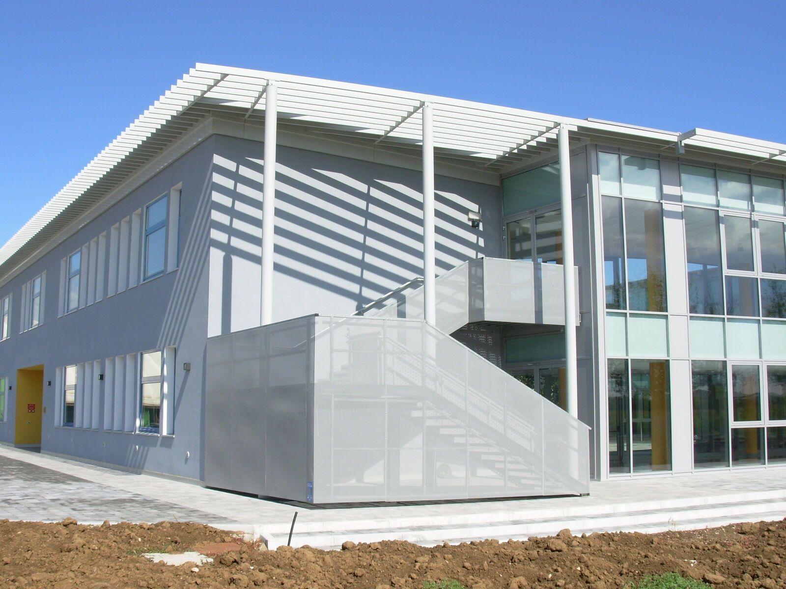 Scale di sicurezza rivestita Effevi per Scuola Media Giuseppe Ungaretti (136_05.jpg)