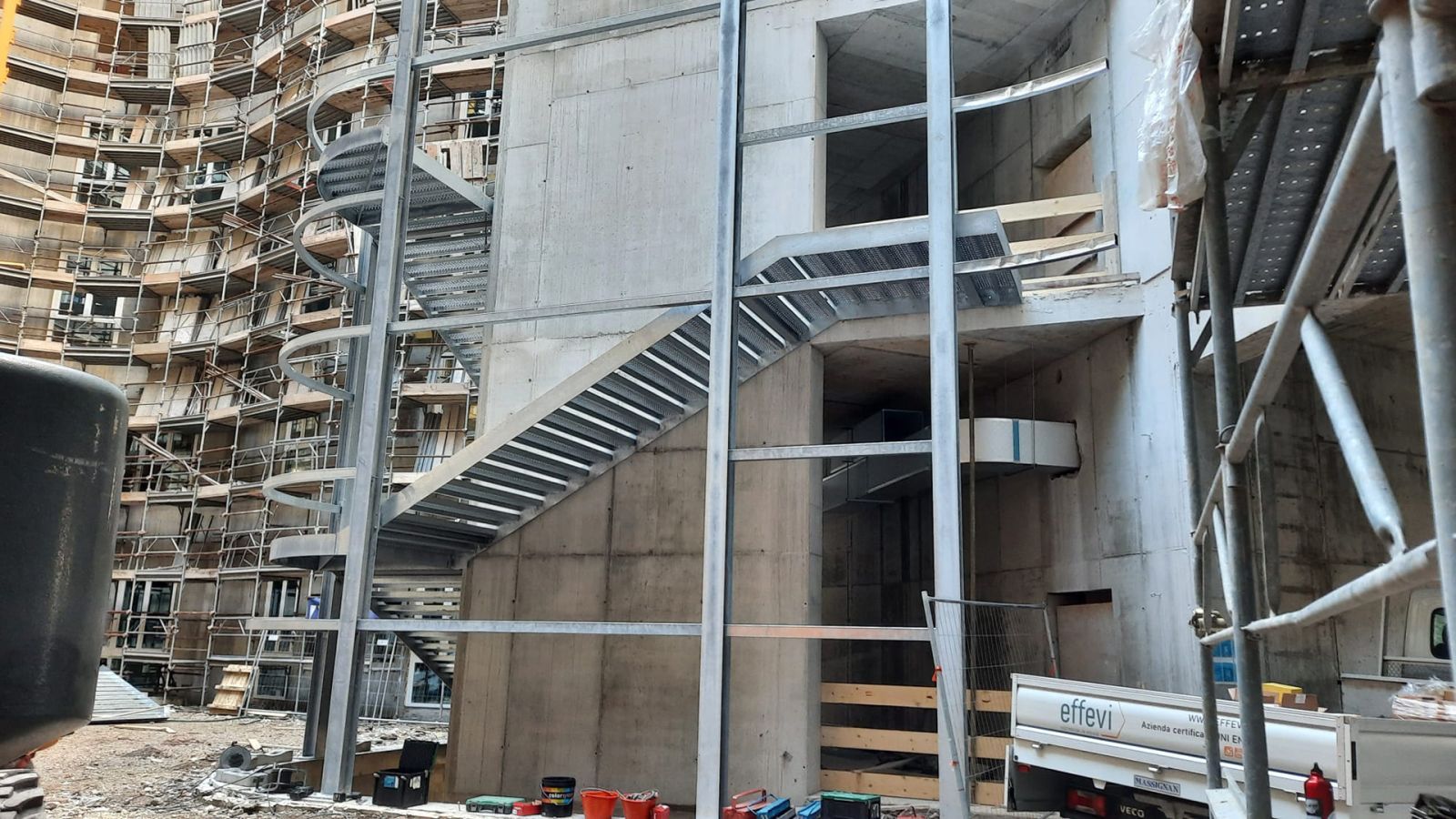 Scale di sicurezza rivestita Effevi per Ospedale di Montecchio (S4) (213_07.jpg)