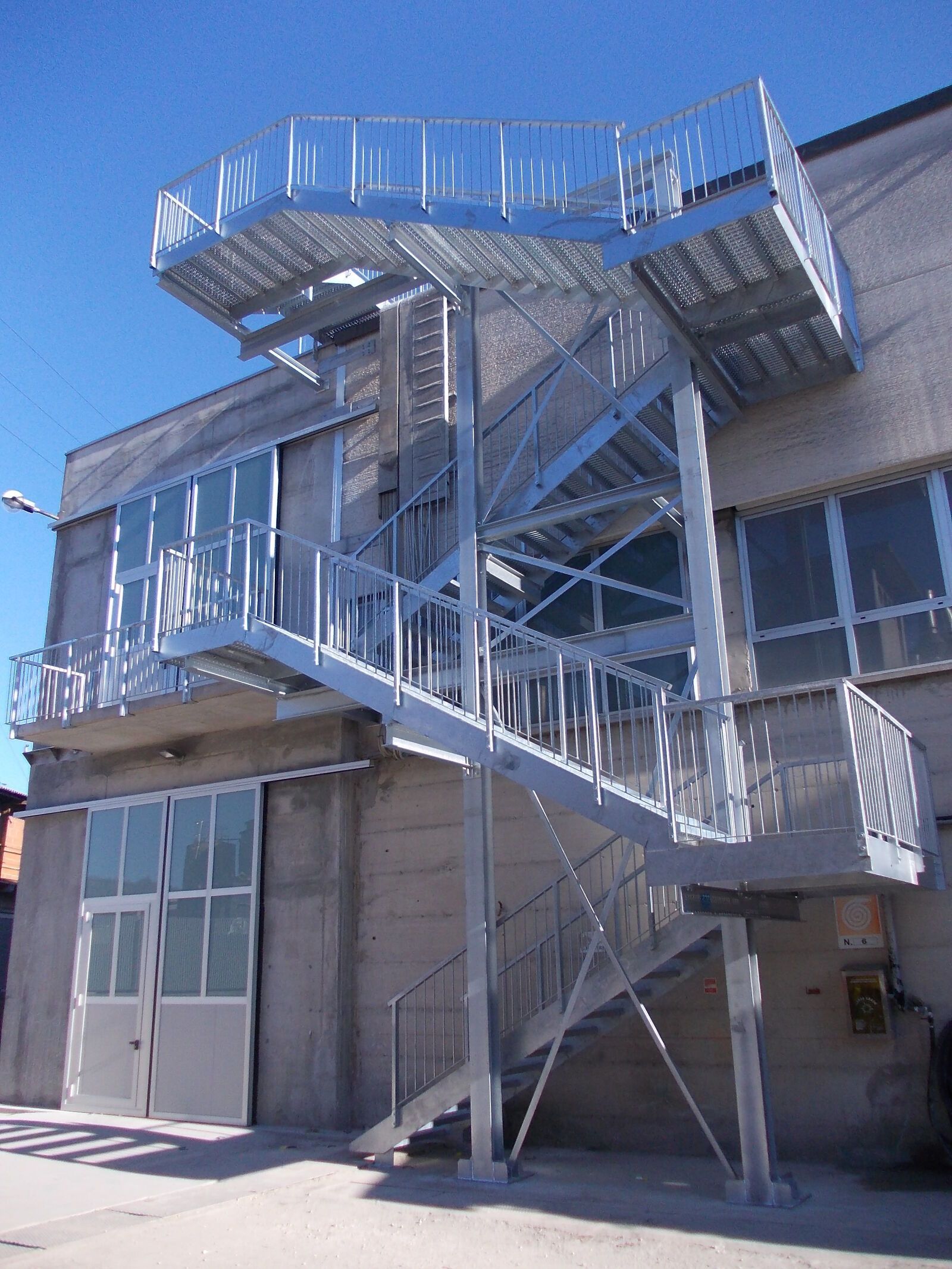 Scala di sicurezza Effevi per Conceria La Veneta (142__1.jpg)