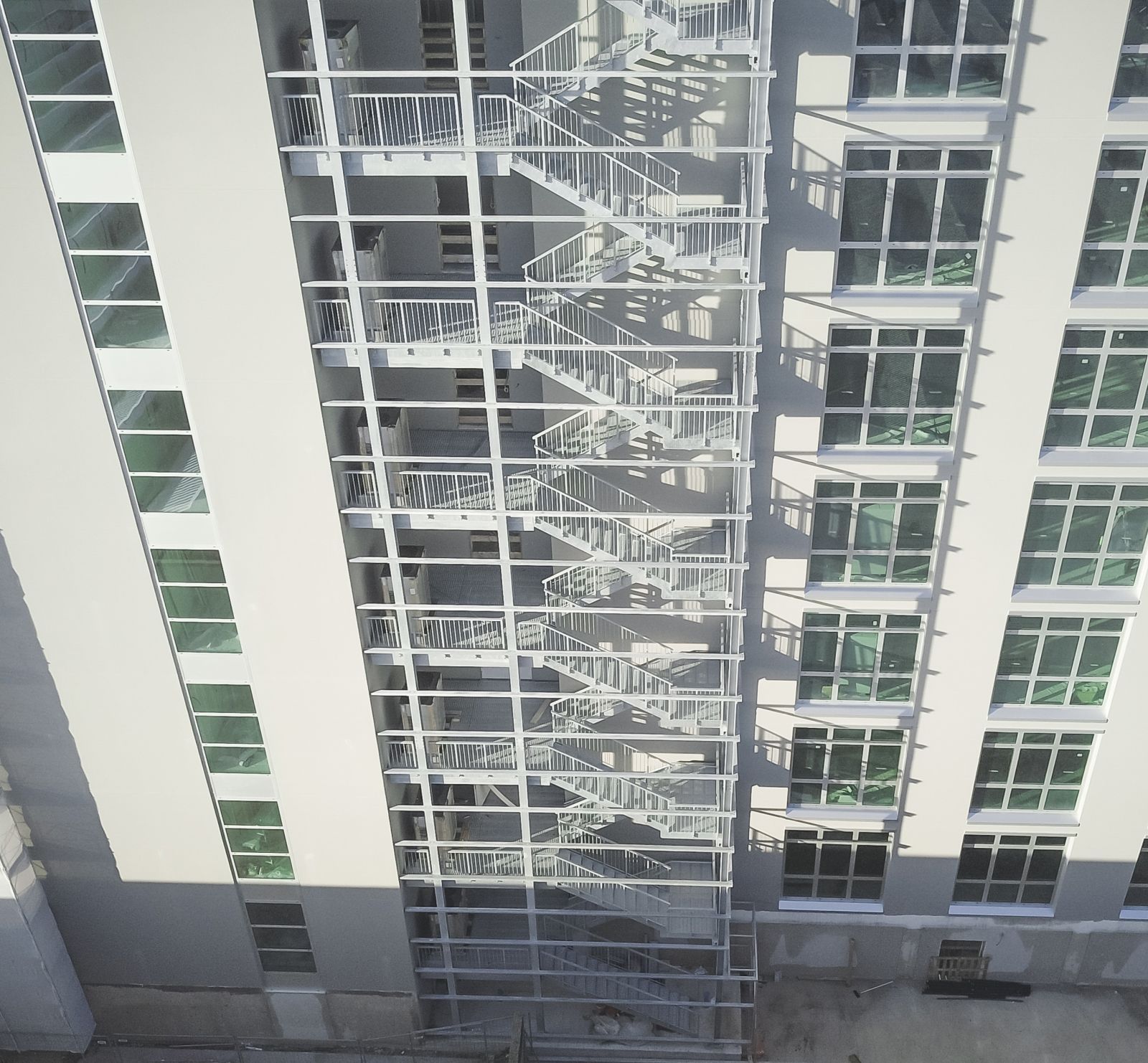 Scale di sicurezza rivestita Effevi per Serenissima Ristorazione (233_04.jpg)