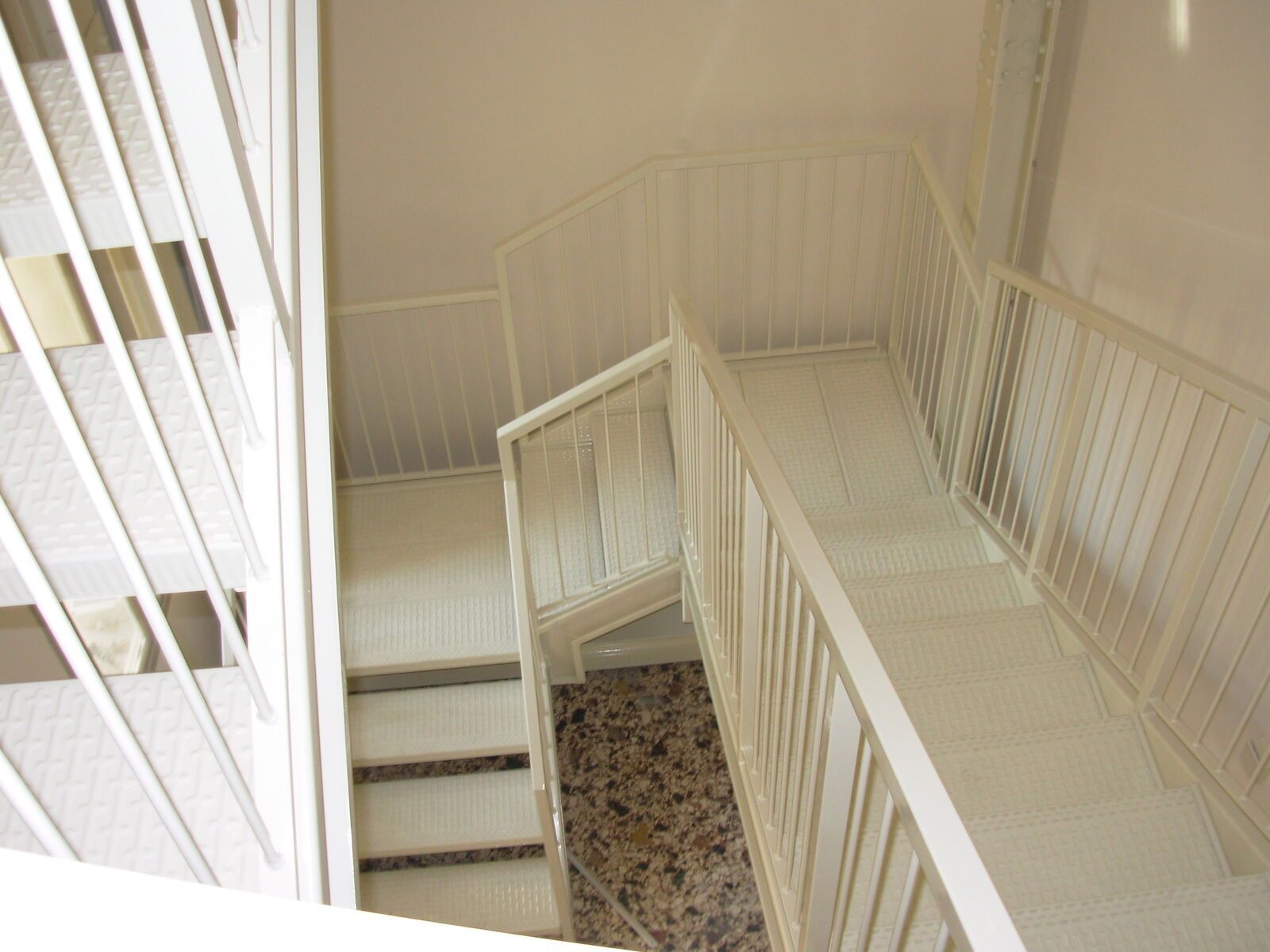 Scala di sicurezza Effevi per Palazzo Barbaran da Porto (156_12.jpg)