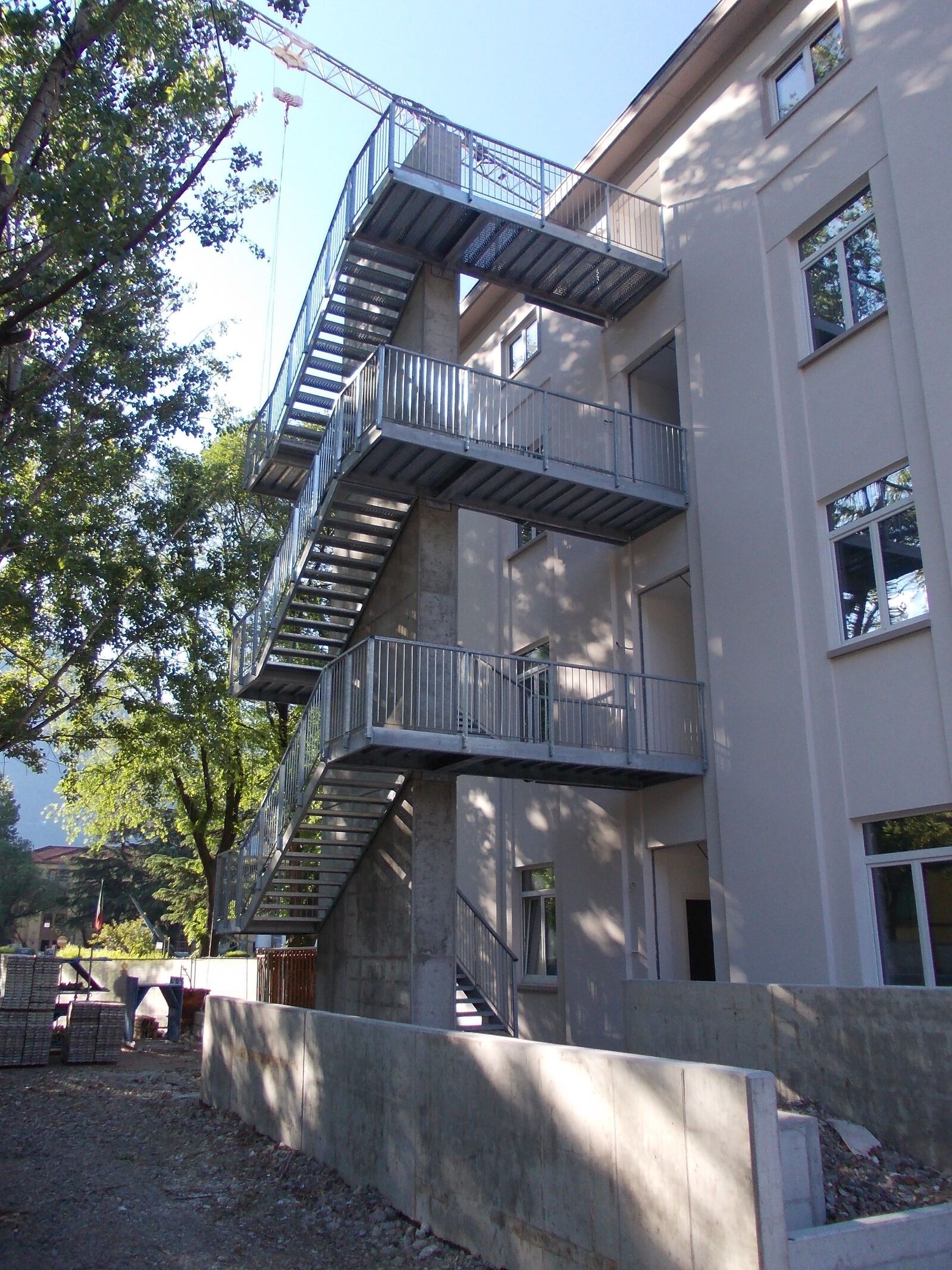 Scala di sicurezza Effevi per Caserma Del Polonio (168_04.JPG)