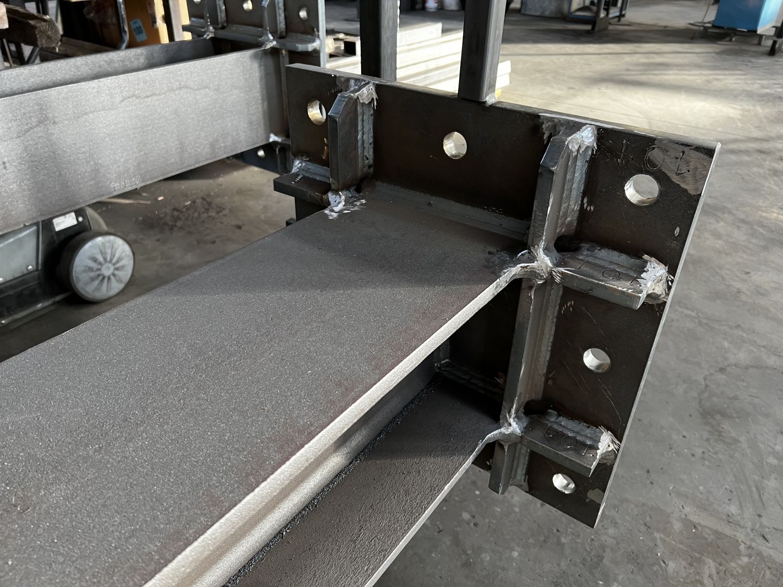 Edificio in acciaio Effevi per Palazzina Via Chiminelli (279_04.jpg)