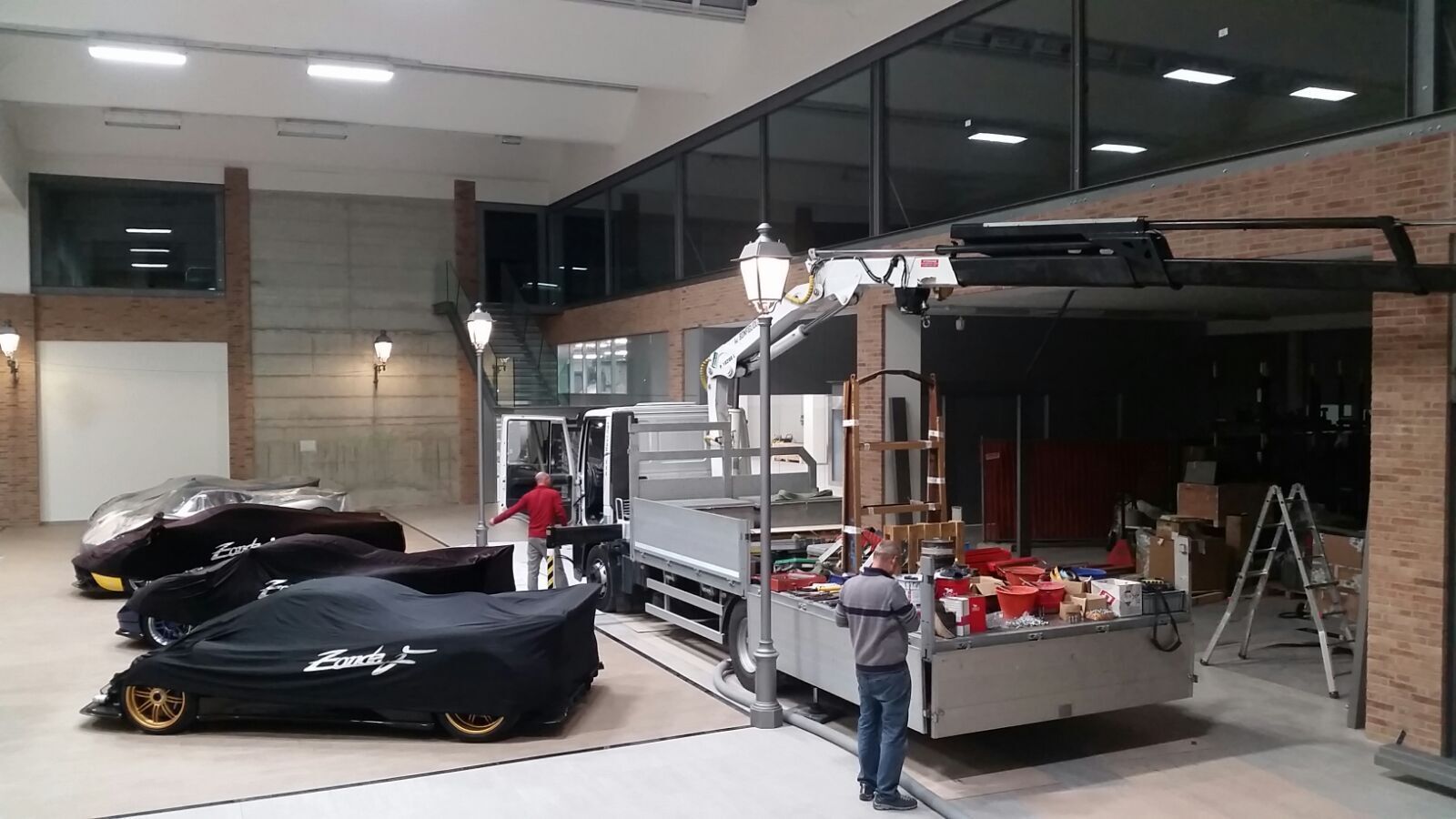 Rivestimento facciata Effevi per Pagani Automobili (227__14.JPG)