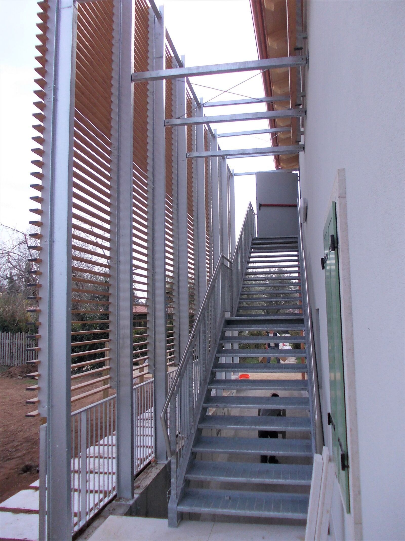 Scale di sicurezza rivestita Effevi per Camping Piani di Clodia (137__9.JPG)