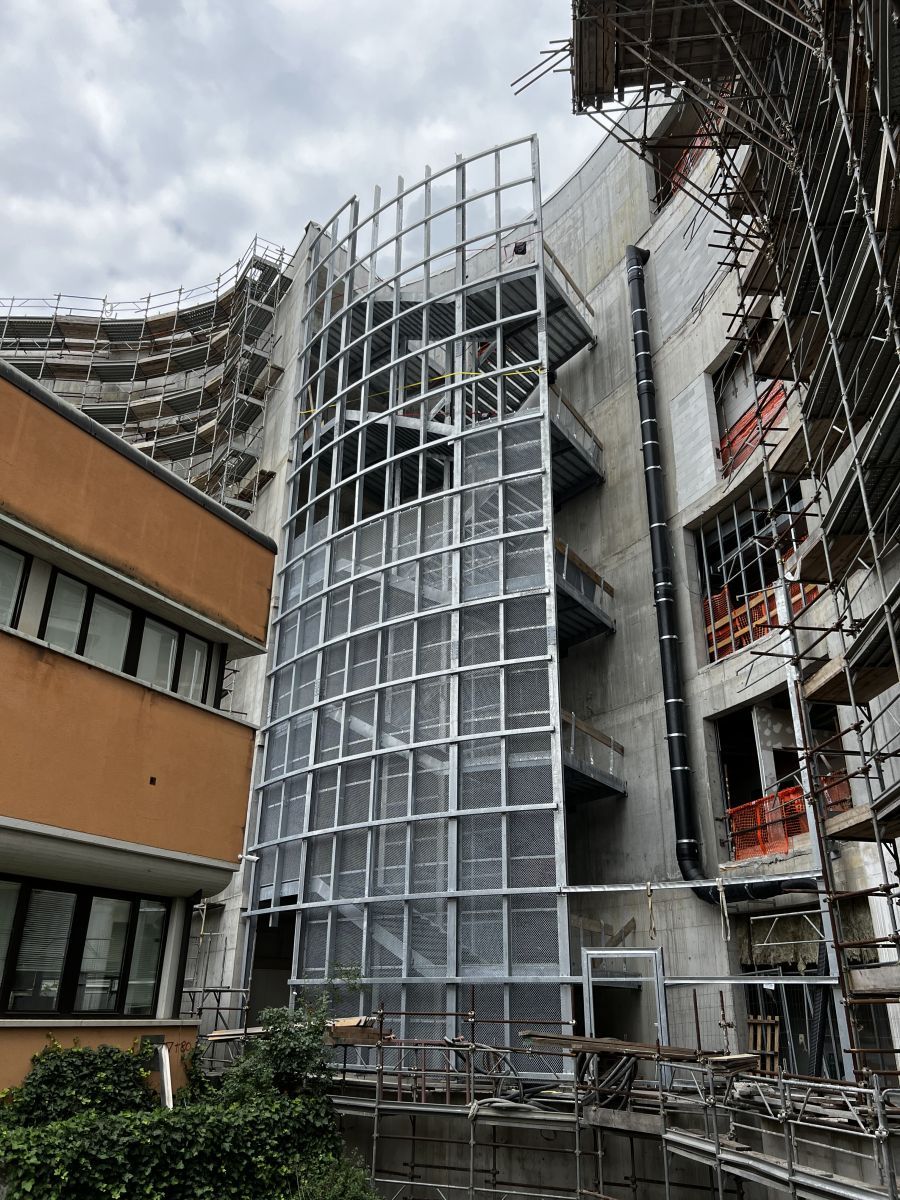 Scale di sicurezza rivestita Effevi per Ospedale di Montecchio (S6) (214_04.jpg)