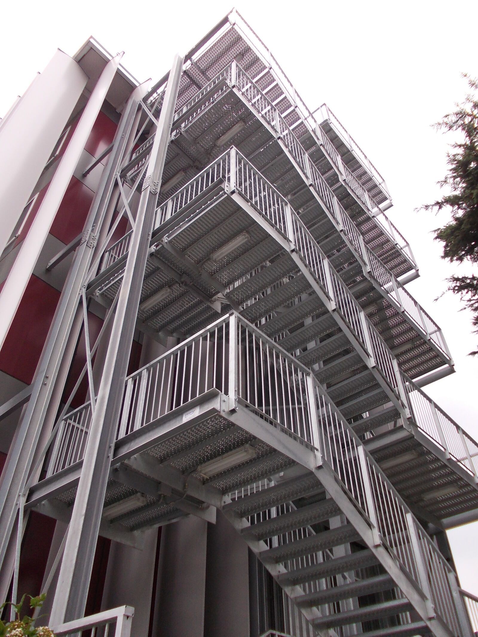 Scala di sicurezza Effevi per Expo Hotel Milan (139_16.jpg)