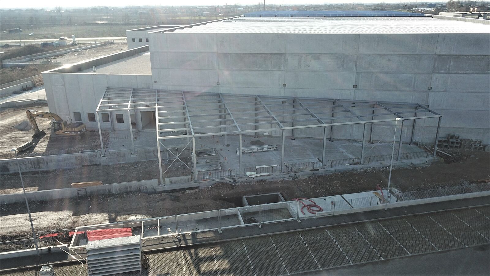 Edificio in acciaio Effevi per Pregis (55__18.JPG)