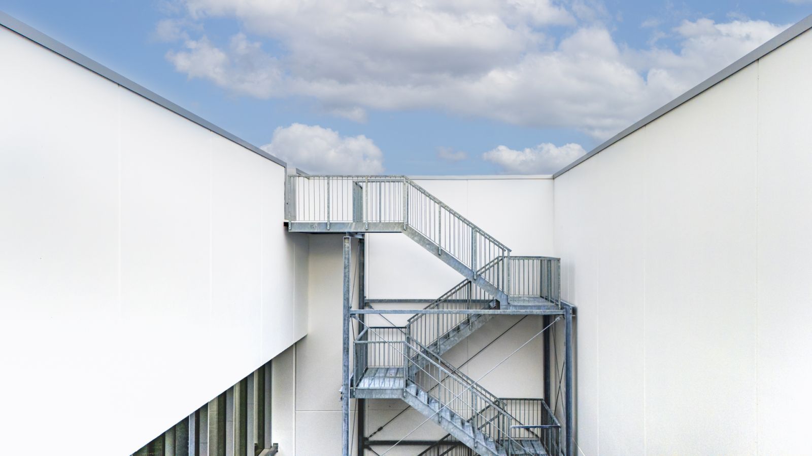 Scala di servizio industriale Effevi per Vibo (278_16.jpg)