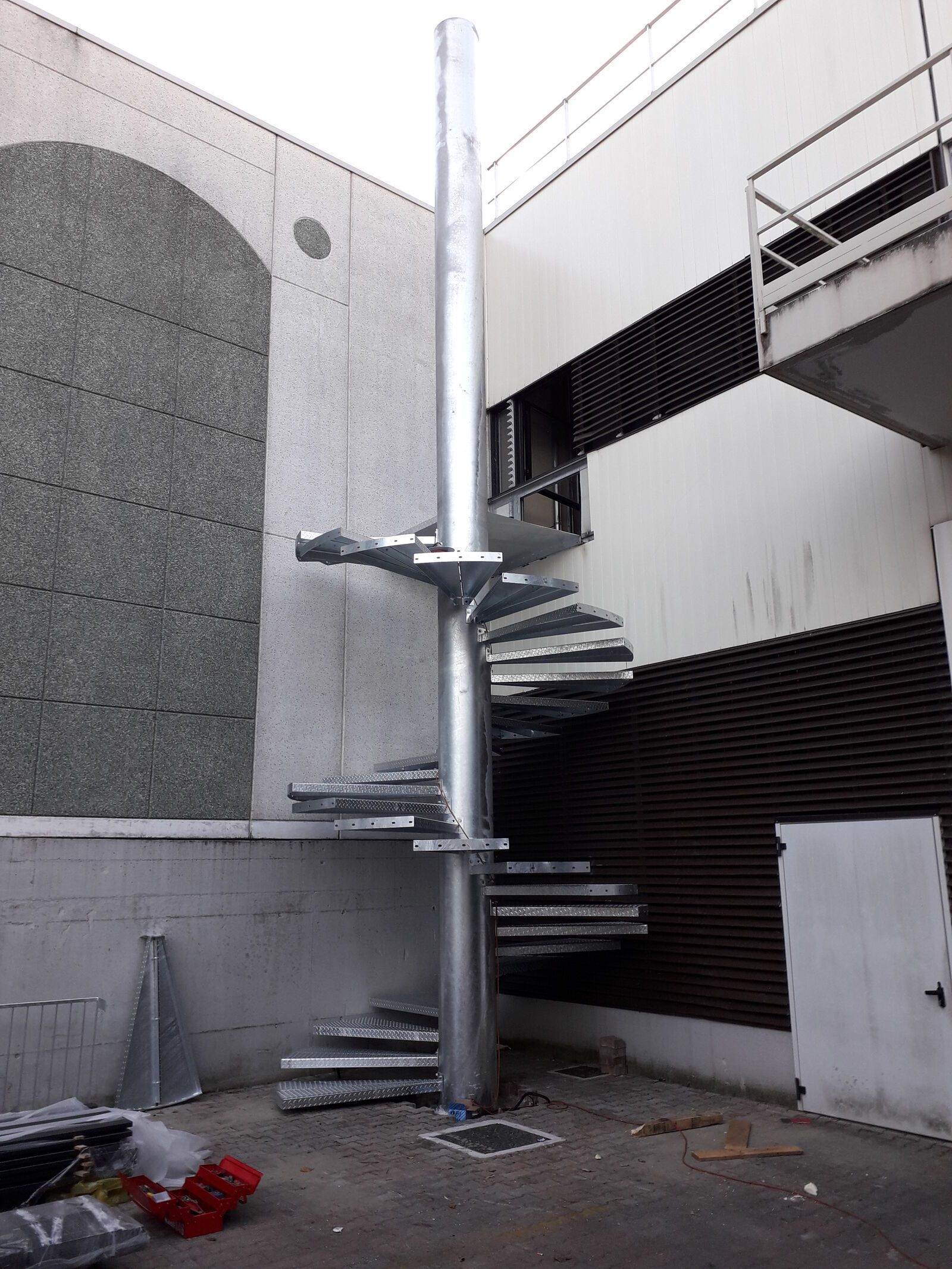 Scala di sicurezza a chiocciola Effevi per Lafer (124_02.jpg)