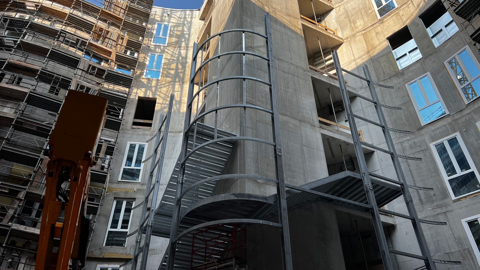 Scale di sicurezza rivestita Effevi per Ospedale di Montecchio (S4) (213_05.jpg)