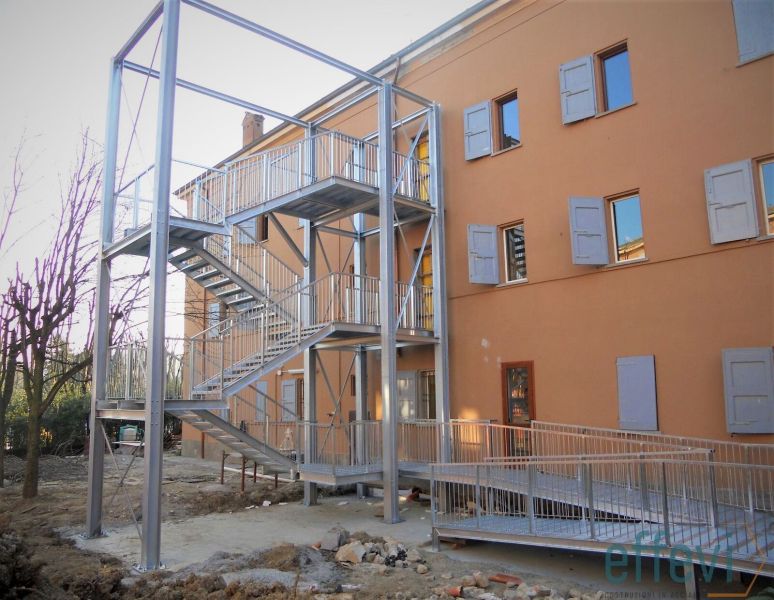 Scala di sicurezza Effevi per Scuola Materna Don Panizzoni