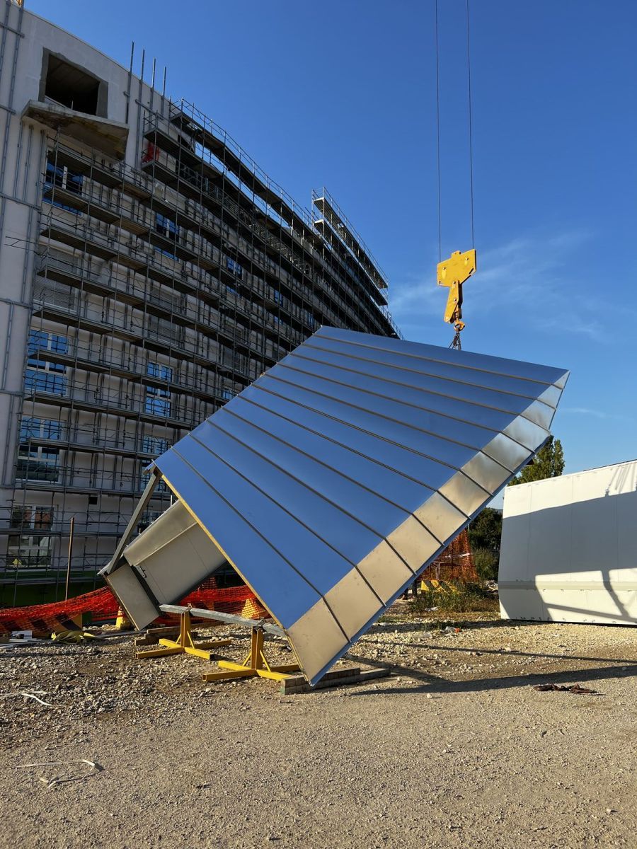 Struttura a disegno, su misura Effevi per Ospedale di Montecchio Maggiore: Bow Windows (195__35.jpg)