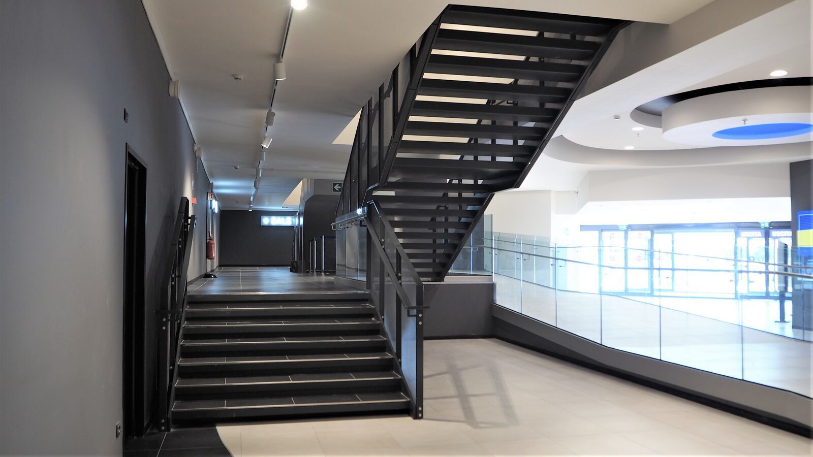 Scala di servizio architettonica Effevi per UCI Luxe Palladio (120_12.JPG)