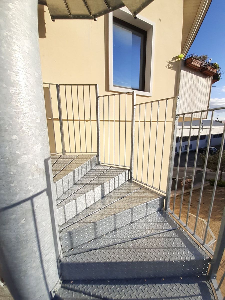 Scala di sicurezza a chiocciola Effevi per Quintarelli (123_04.jpg)