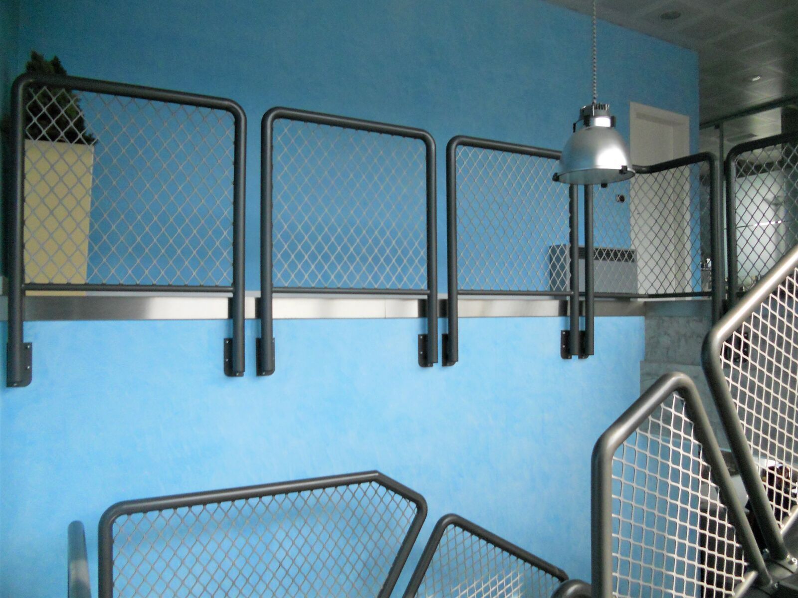 Scala di servizio architettonica Effevi per Crestan Fratelli (118_04.JPG)