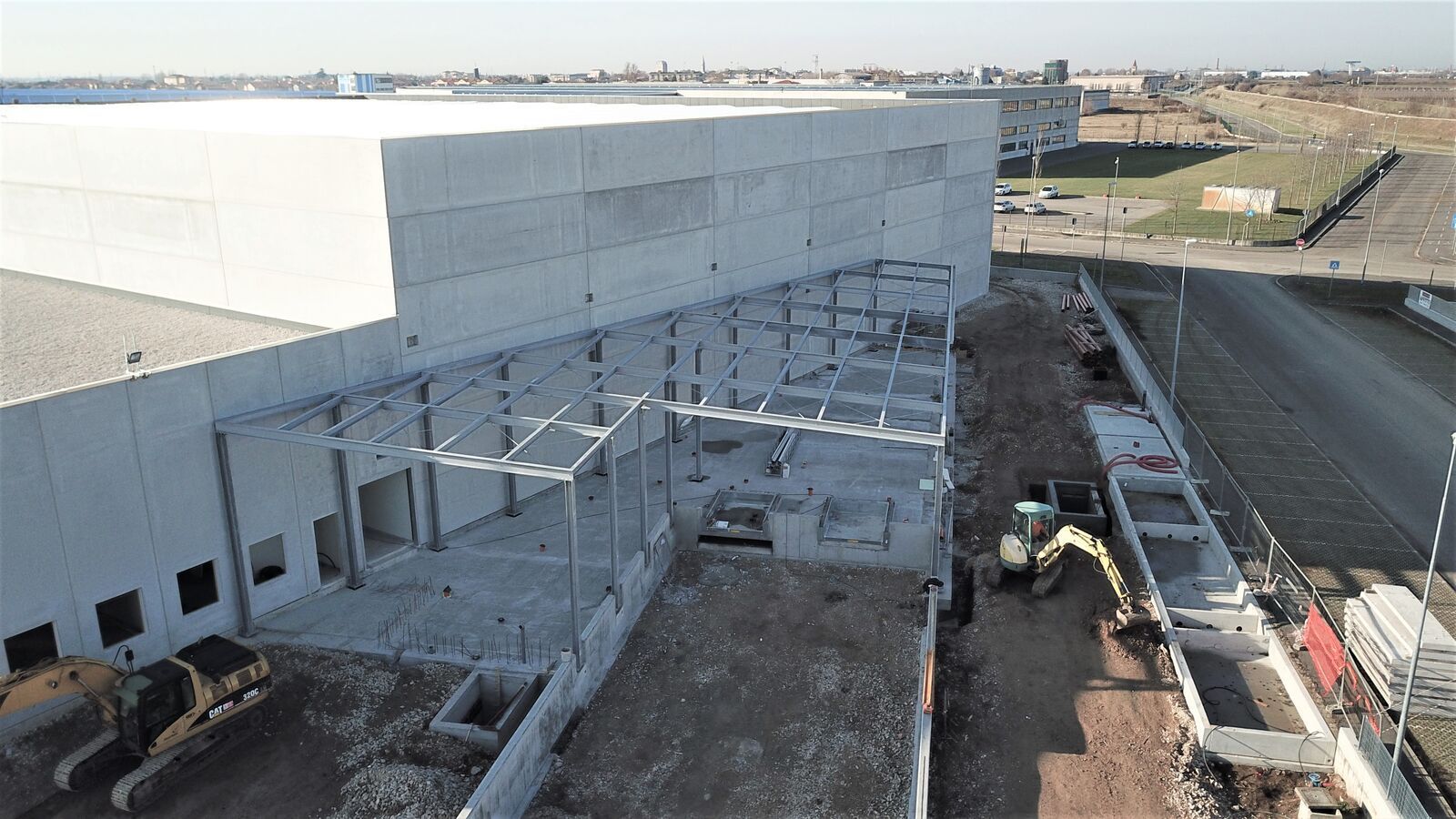 Edificio in acciaio Effevi per Pregis (55__20.JPG)