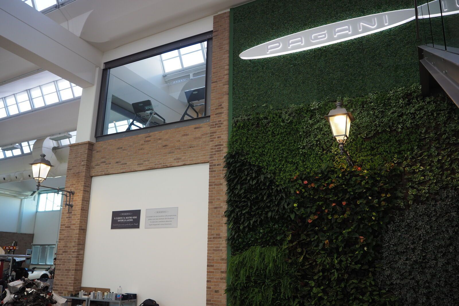 Rivestimento facciata Effevi per Pagani Automobili (227__32.JPG)