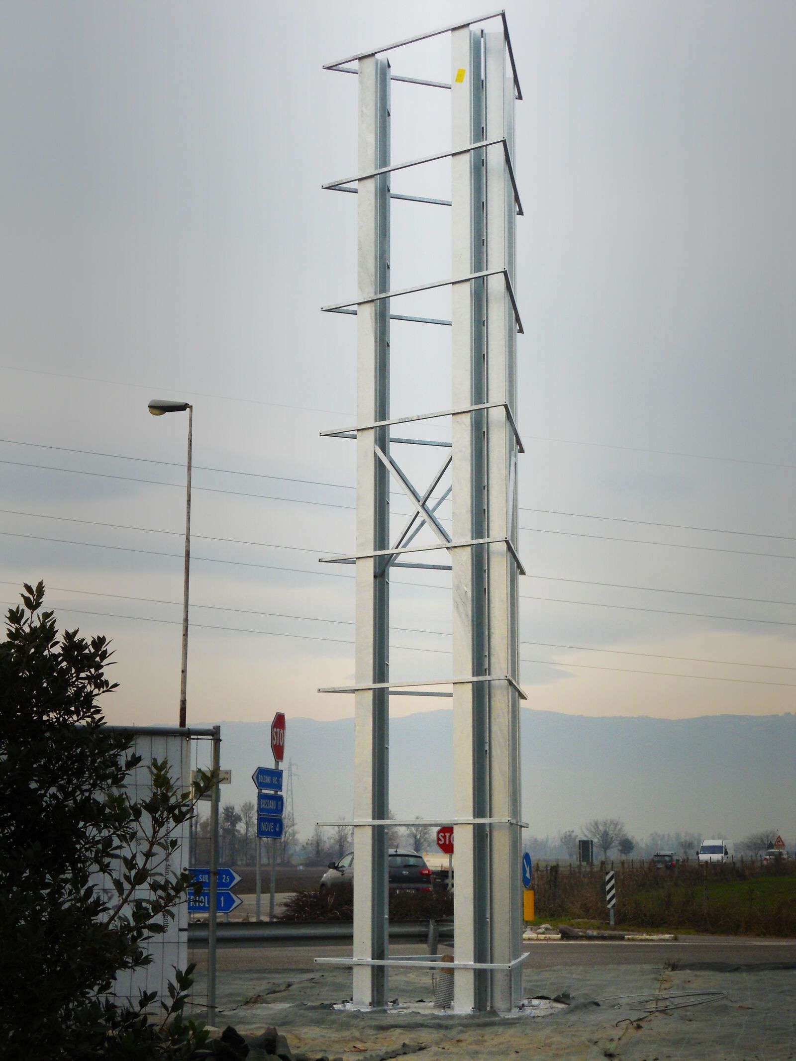 Totem pubblicitario Effevi per Zilio Industries (91__6.jpg)