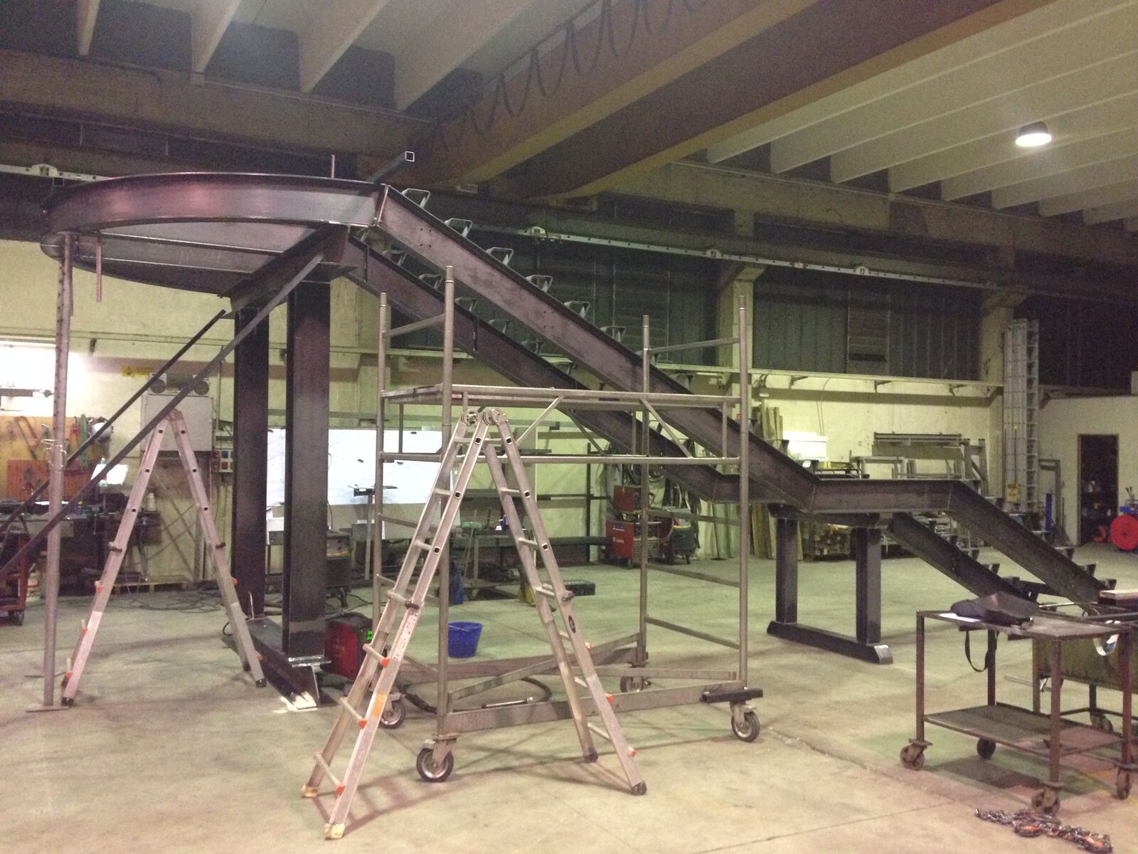 Scala di servizio architettonica Effevi per UCI Cinemas Tiare Shopping (117_01b.jpg)